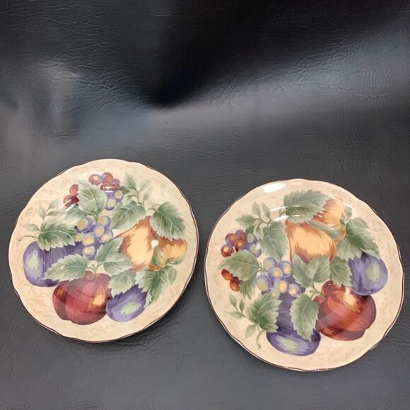 Napa Valley By Noble Excellence Grapes Fruit Leaves Green Red Purple Tan Saucers - Picture 1 of 6